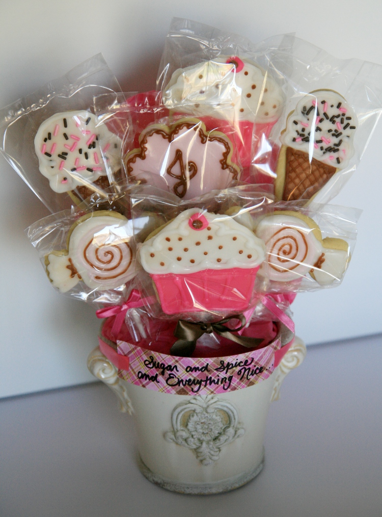 051011 049 pink and brown cookie bouquet small.jpg