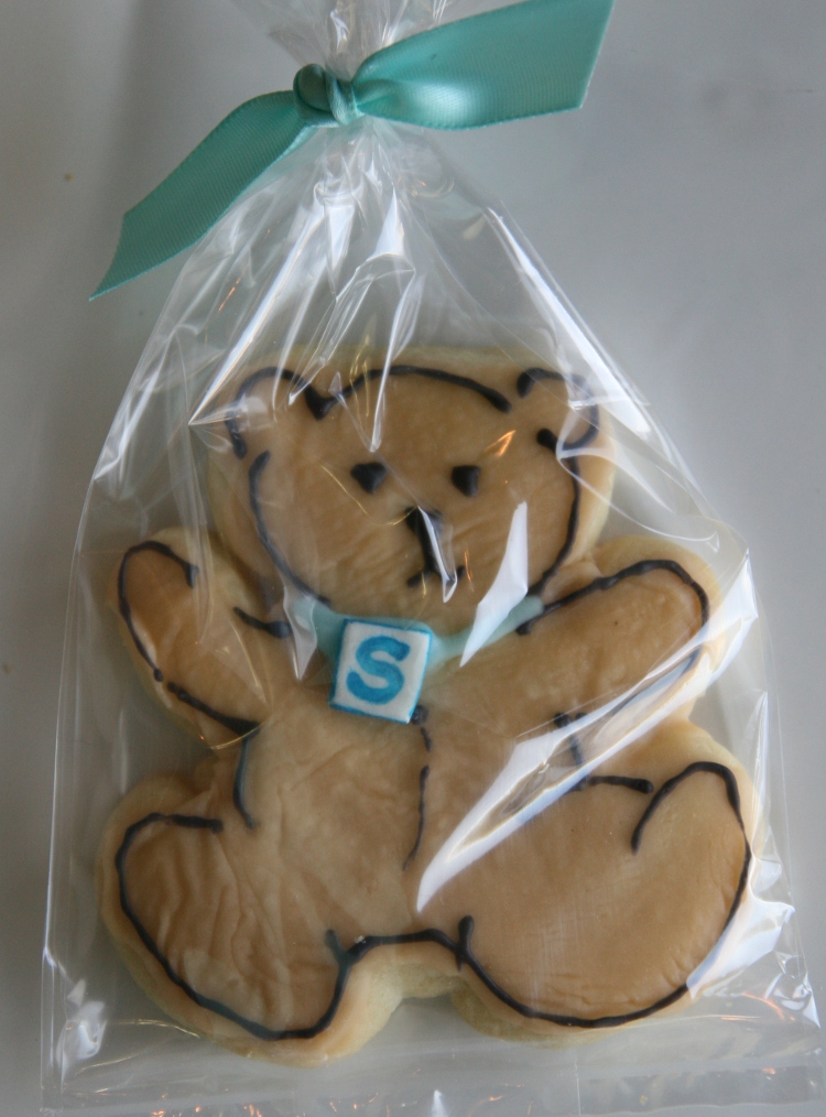 bear cookie wrapped small.jpg